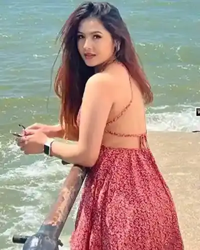Call Girls in Garhi