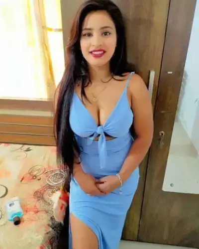 Garhi Escorts